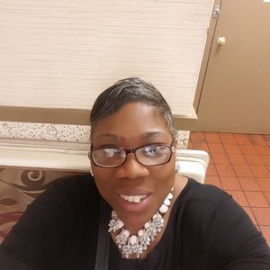 Meet your Posher, Beverly